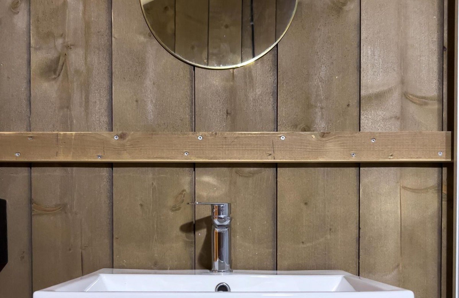 Luxe safaritent met sanitair 6 personen22